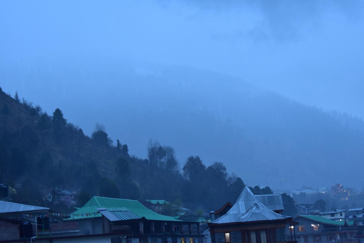 Hotel Mountain Inn Manali  Exterior photo